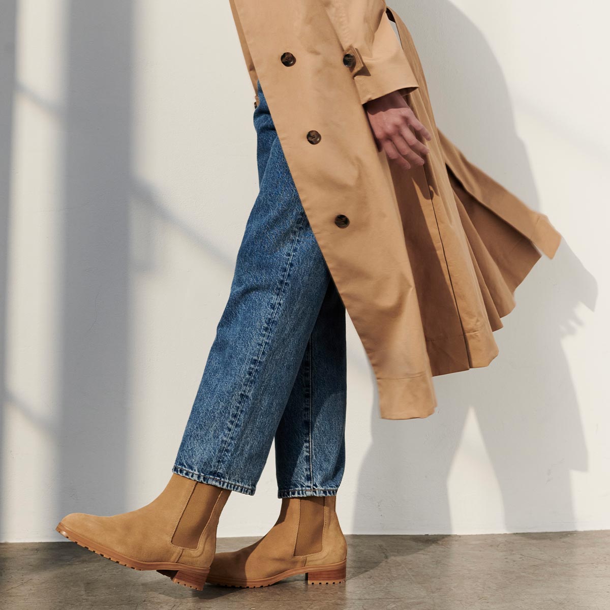 Sand chelsea clearance boots outfit