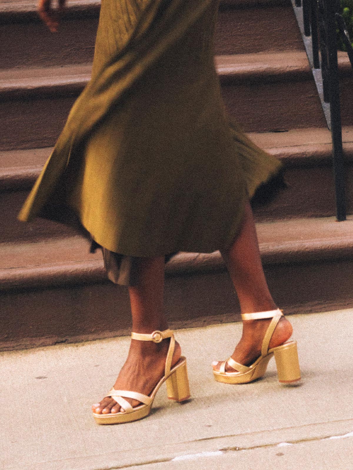 The Platform Sandal in Gold Nappa